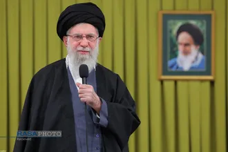 پیام رهبر معظم انقلاب بمناسبت حماسه آفرینی ملت ایران در راهپیمایی ۲۲ بهمن