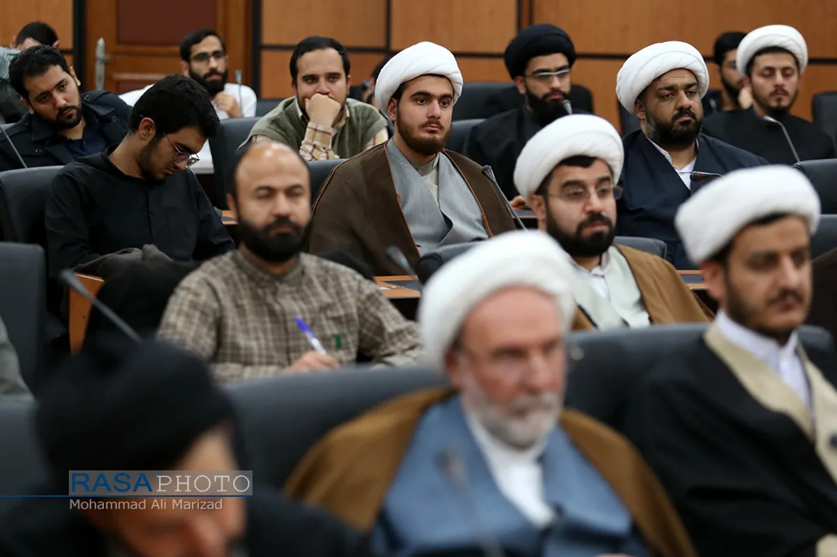 نشست نقد و بررسی نظریه تعبد در ادیان و مذاهب