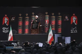 مراسم عزاداری شب تاسوعا در جوار محل شهادت رهبر شهید انقلاب اسلامی