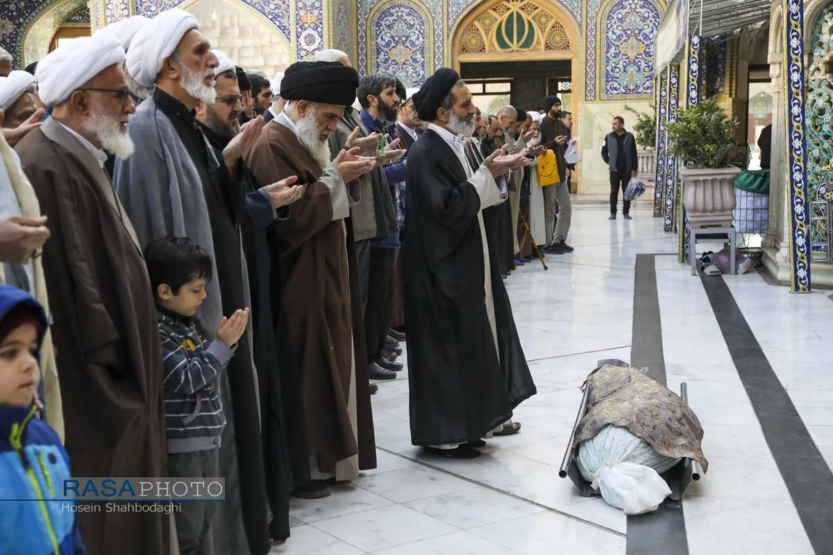 مراسم تشییع و خاکسپاری ابوالشهید حاج&zwnj;آقا عبدالله طائب