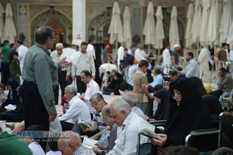 حال و هوای حرم حضرت امیر المومنین (ع) در ساعات پایانی ماه مبارک رمضان