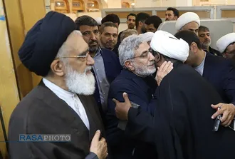 مراسم ترحیم مادر مکرمه سیدحسن نصرالله در حرم حضرت معصومه (سلام&zwnj;الله&zwnj;علیها)