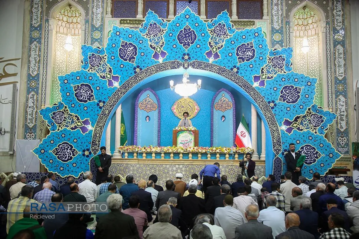اقامه نماز عید سعید فطر در حرم کریمه اهل&zwnj;بیت (ع)