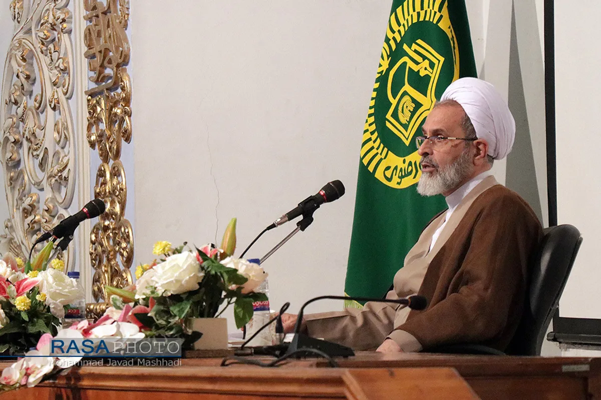 نشست علمی الزامات بیانیه گام دوم انقلاب اسلامی با حضور آیت الله اعرافی