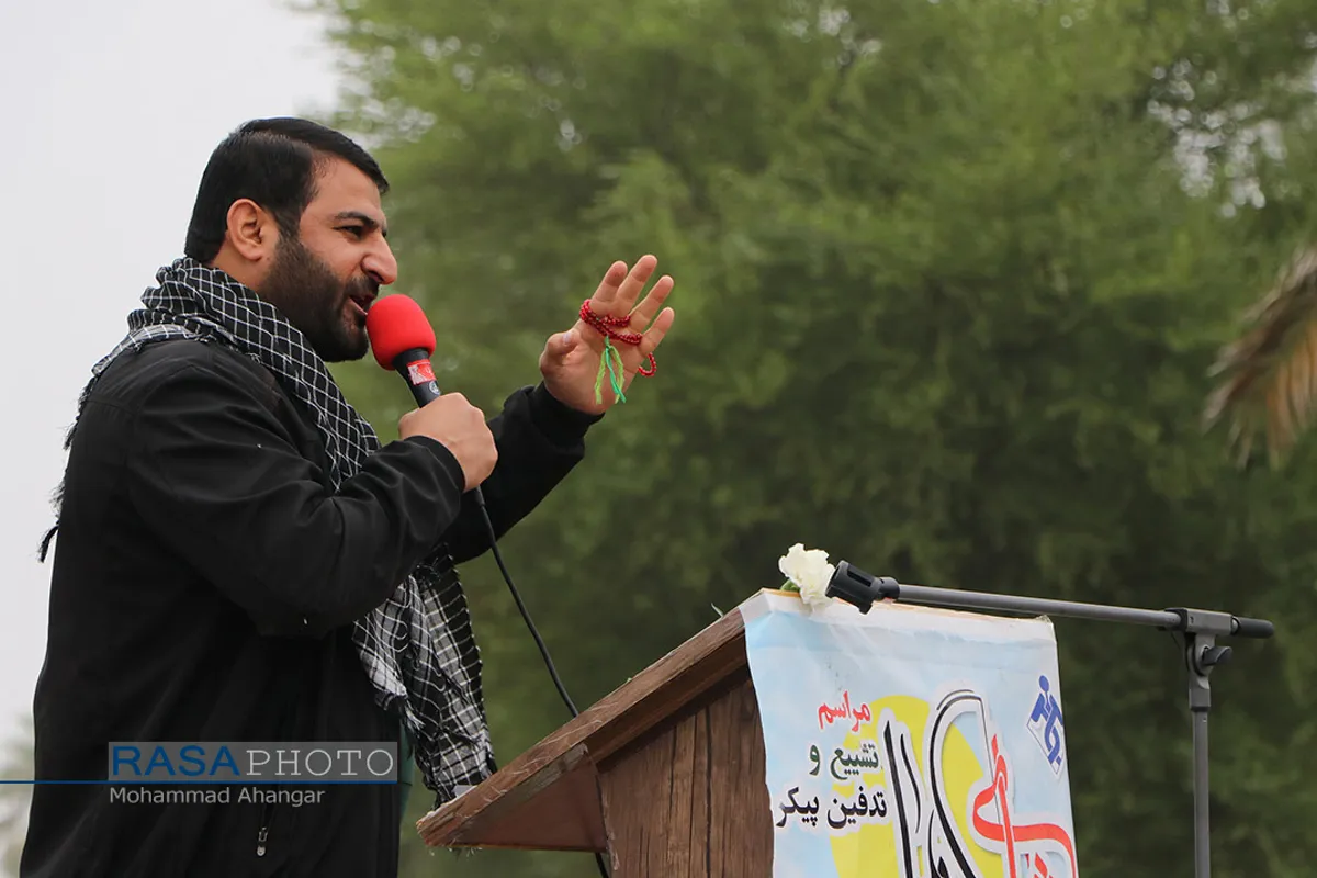تشییع و خاکسپاری دو شهید گمنام دفاع مقدس در اهواز&lrm;