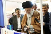 بازدید رهبر معظم انقلاب از نمایشگاه کتاب تهران
