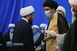 مراسم عمامه گذاری تعدادی از طلاب حوزه علمیه آیت الله مجتهدی و حوزه علمیه آیت الله حق شناس