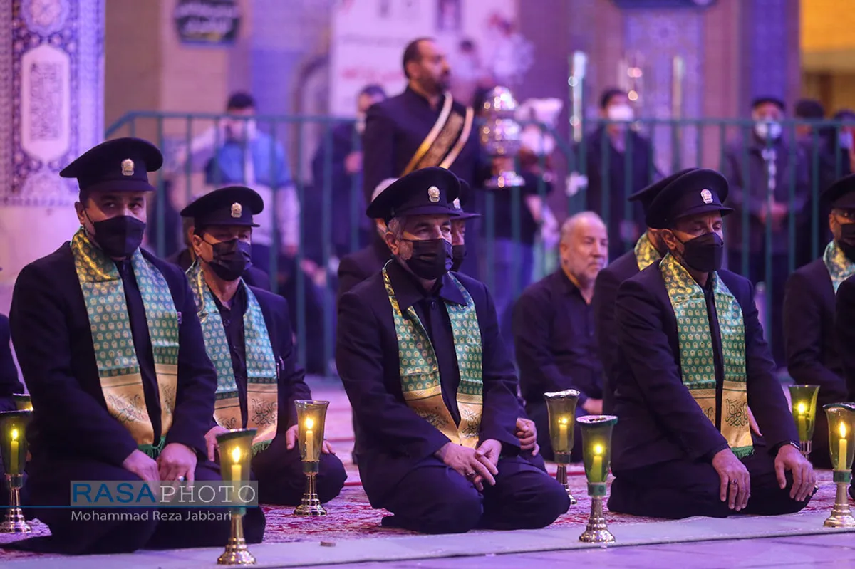 آیین شمع گردانی شام  وفات حضرت معصومه (س)