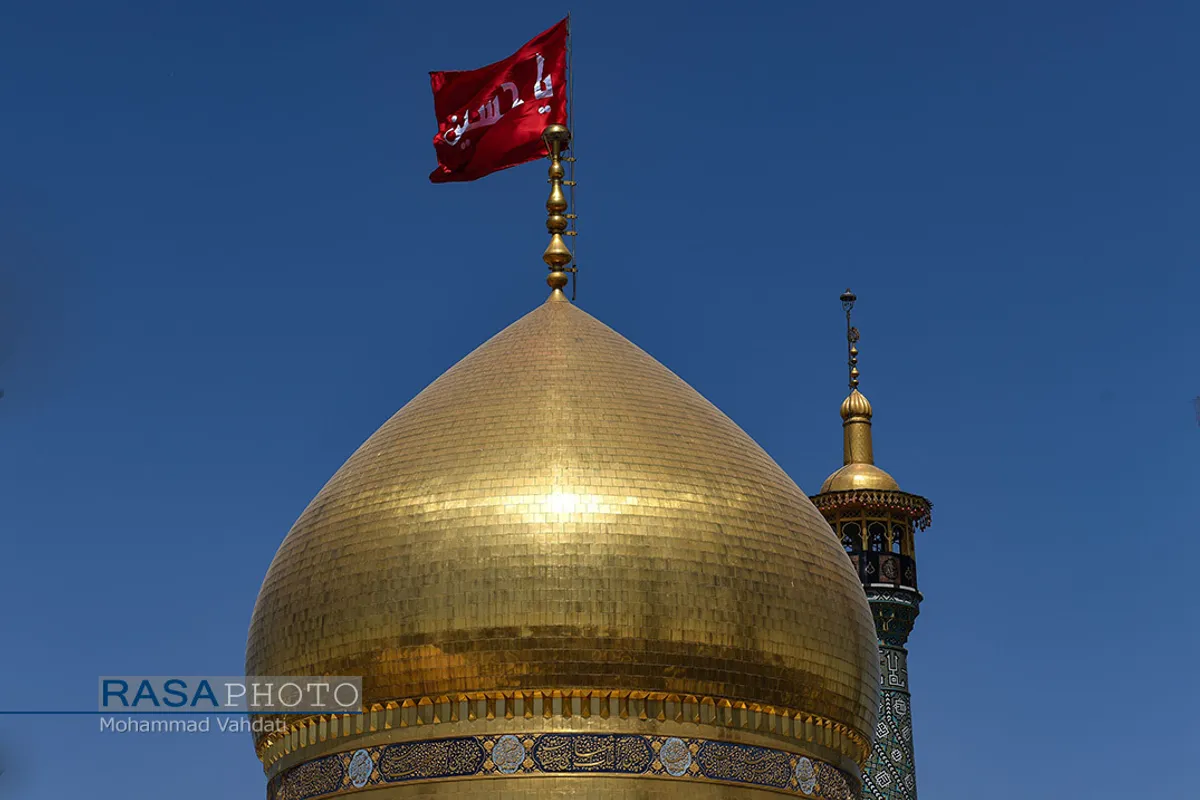 عزاداری و نماز جماعت ظهر عاشورای حسینی در حرم حضرت معصومه (س)