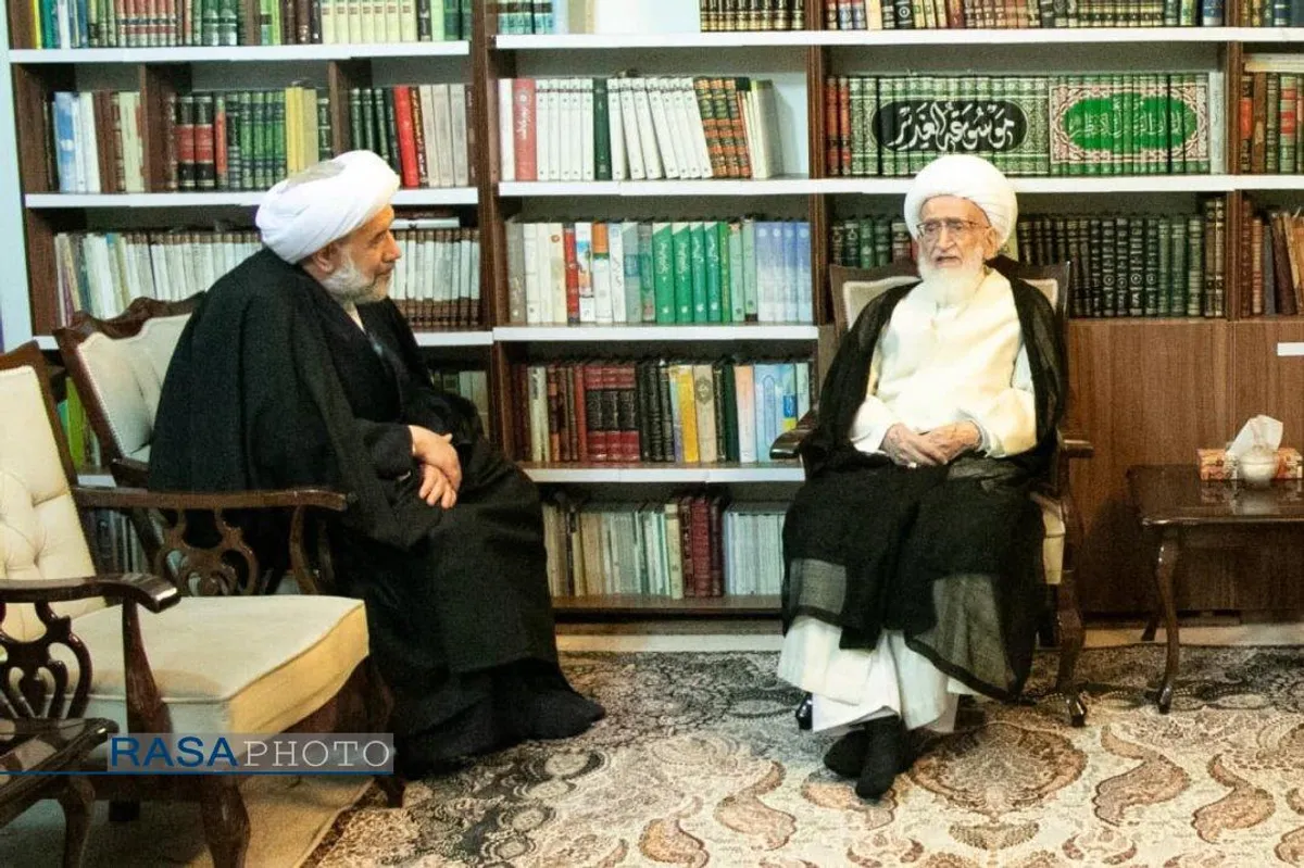 دیدار حضرات آیات و حجج الاسلام والمسلمین آقایان حسینی بوشهری، سید احمد خاتمی، سيد حسن خمینی و شهرستانی نماینده مرجع عالیقدر حضرت آیت الله العظمی سیستانی