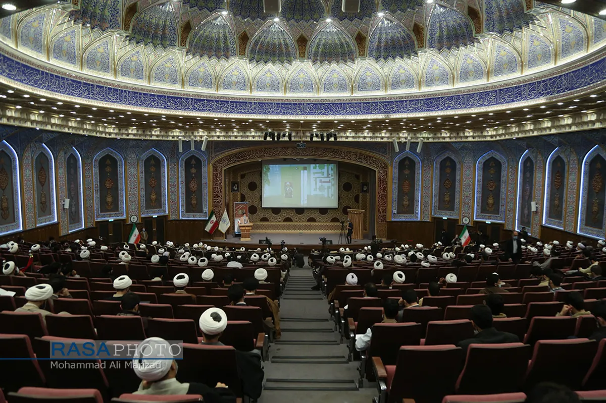 رونمایی از کتاب حضرت آیت الله مکارم شیرازی (به روایت اسناد ساواک)