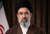«استادِ بدون کرسی»؛ وقتی مرجعیت علمی از تواضع جدا نمی‌شود