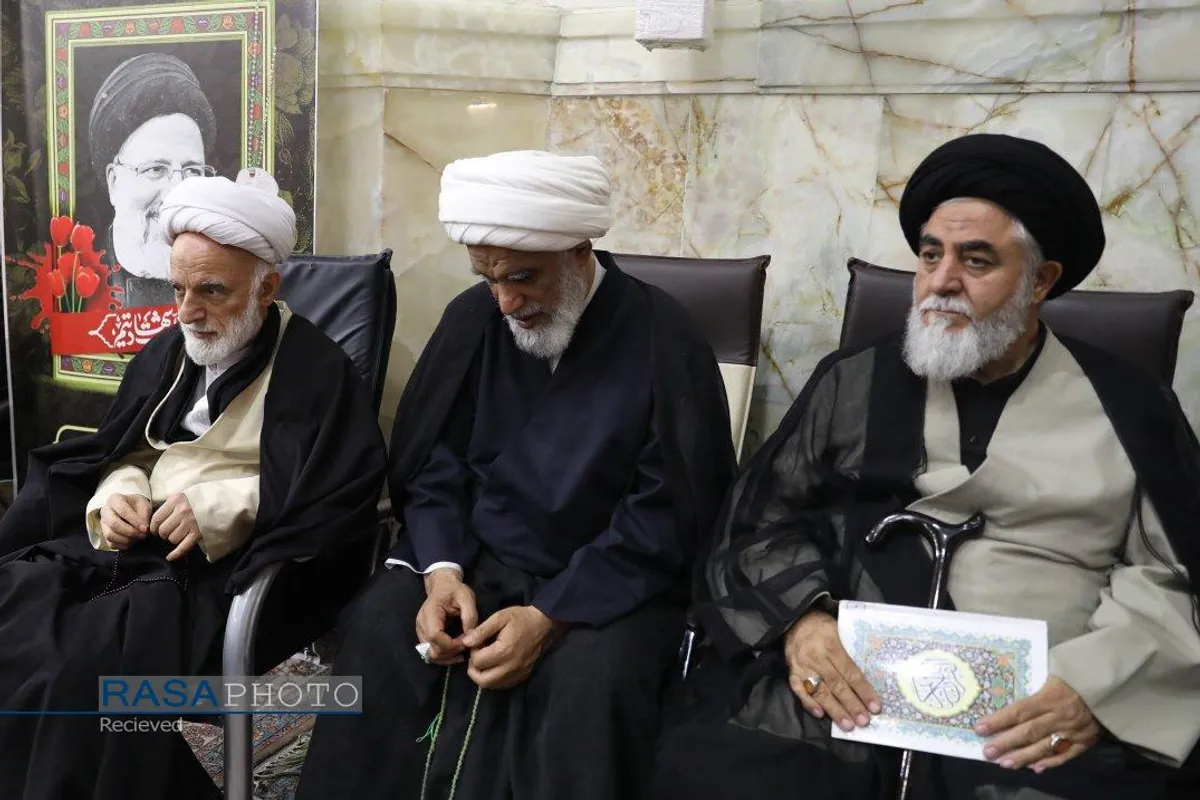 مراسم بزرگداشت شهدای خدمت در حرم حضرت معصومه (سلام الله علیها)