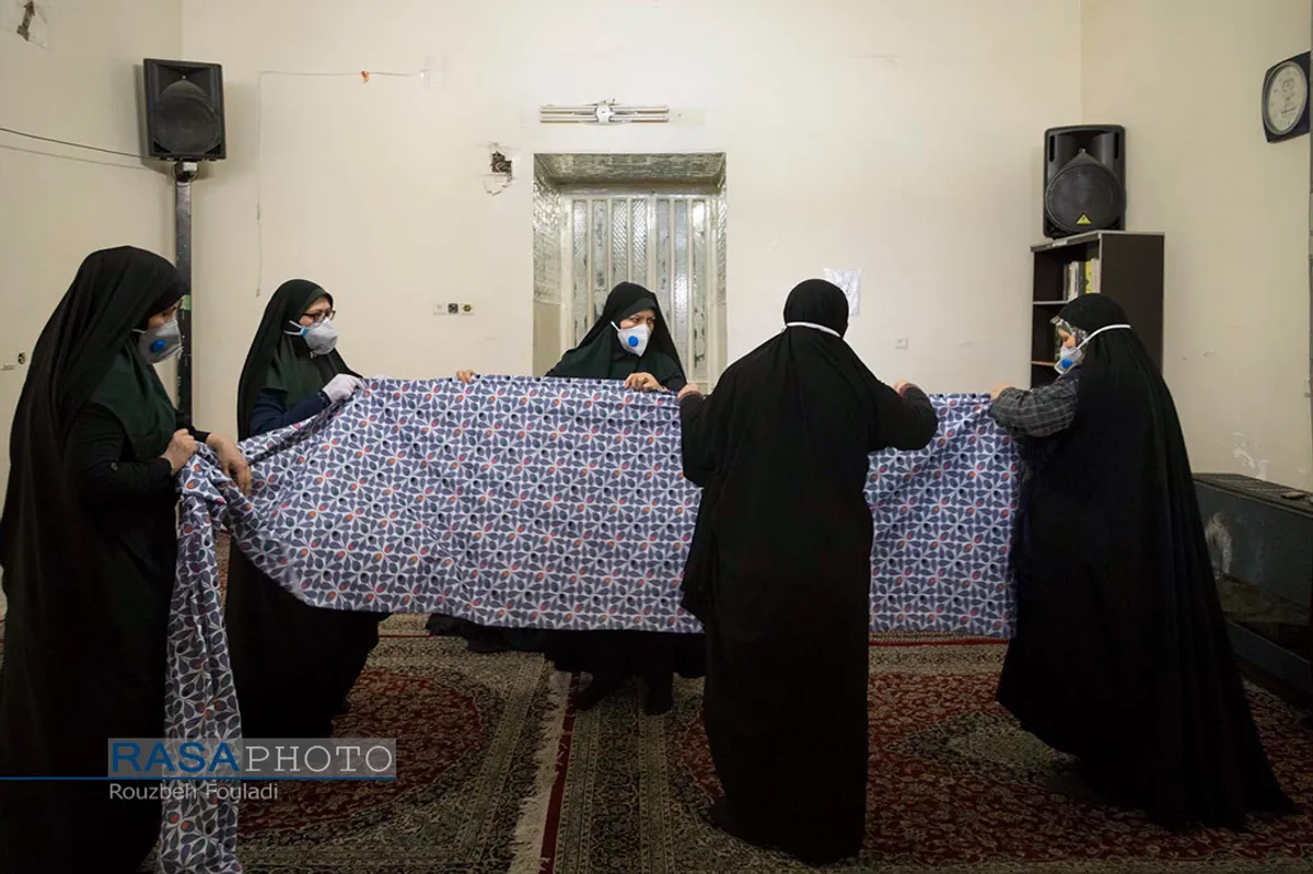 کارگاه تولید جهادی لوازم بهداشتی در امامزاده علی بن حمزه (ع) تهران&lrm;