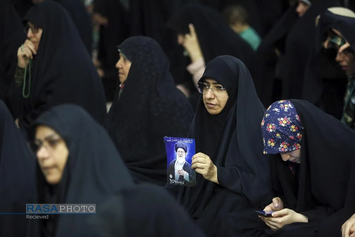 عزاداری ظهر اربعین رهبر شهید انقلاب در حرم بانوی کرامت