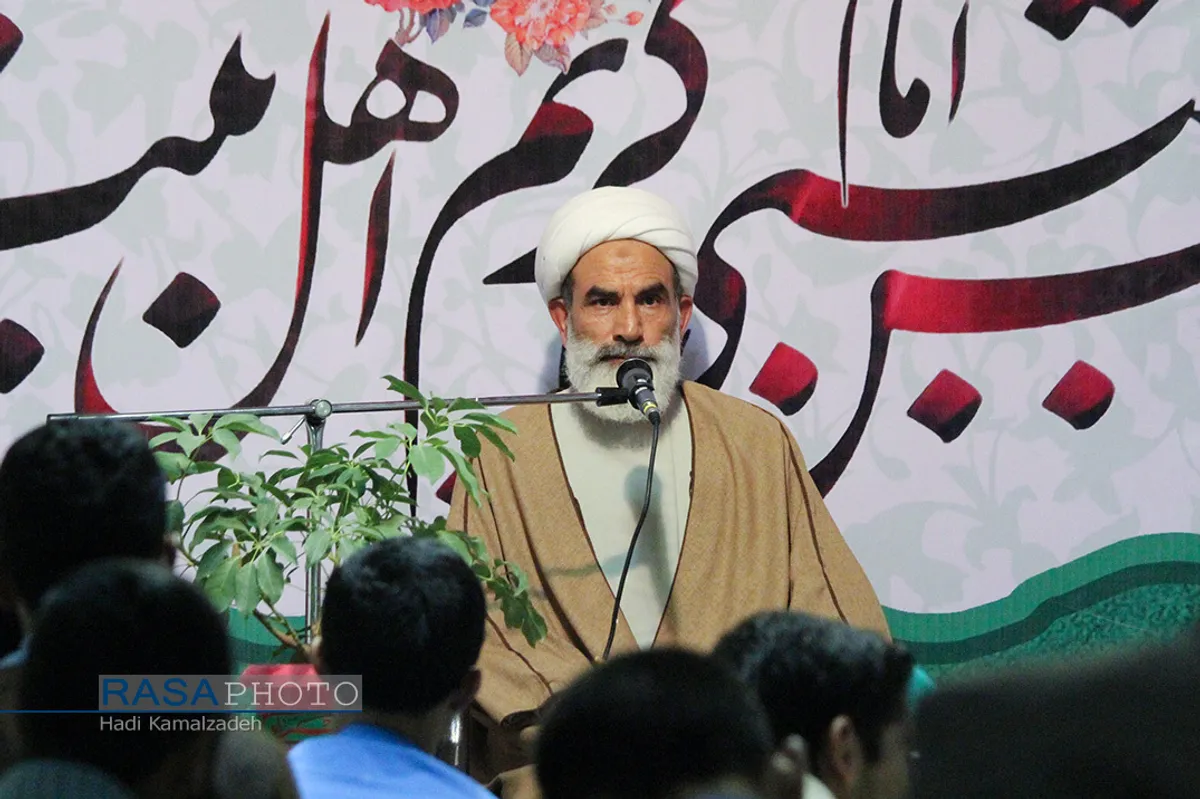 ضیافت افطاری طلاب و روحانیون در حوزه علمیه امام حسن مجنبی (ع) &lrm;