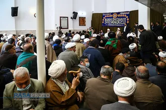جشن&zwnj;های عمامه&zwnj;گذاری طلاب حوزه علمیه قم در بیوت مراجع تقلید و  علما