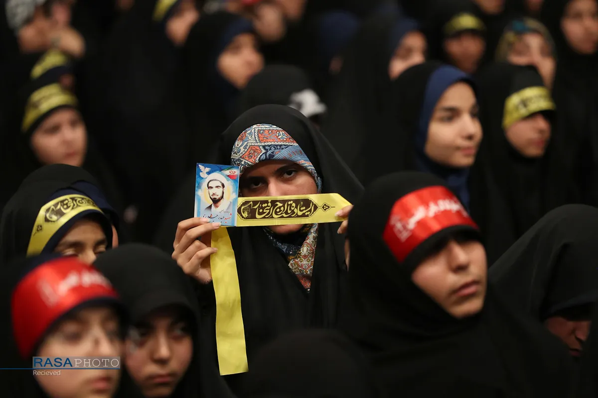 دیدار هزاران نفر از دانشجویان و دانش&zwnj;آموزان با مقام معظم رهبری