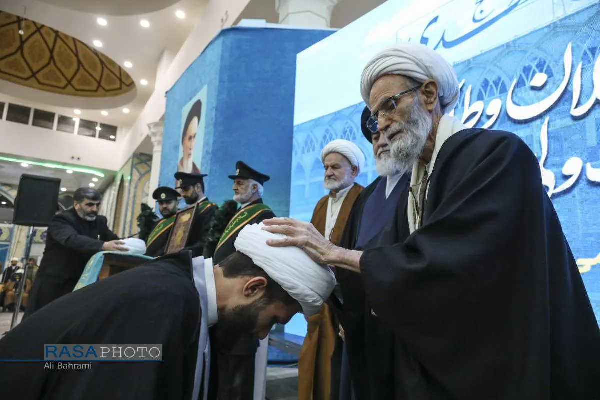 جشن عمامه&zwnj;گذاری طلاب حوزه علمیه حضرت ولی عصر (عج)