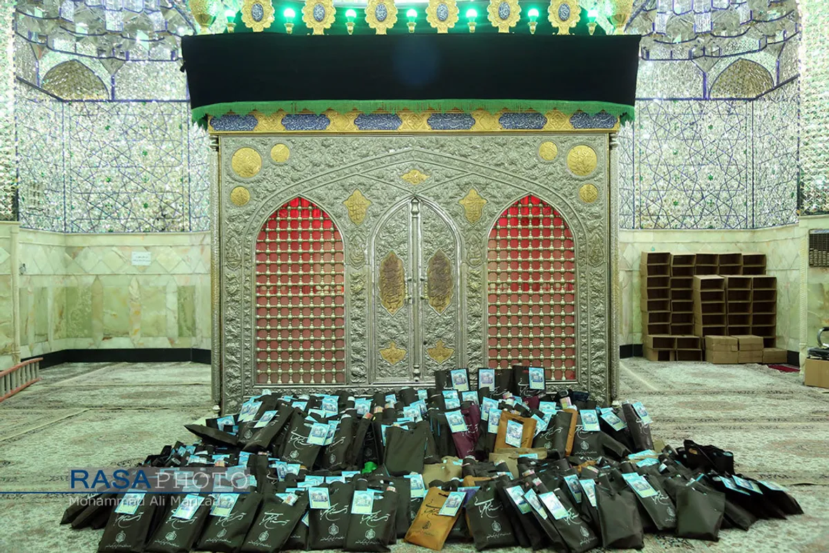 بسته بندی و توزیع ۱۵۰۰ بسته اقلام غذایی و بهداشتی در میان نیازمندان قم