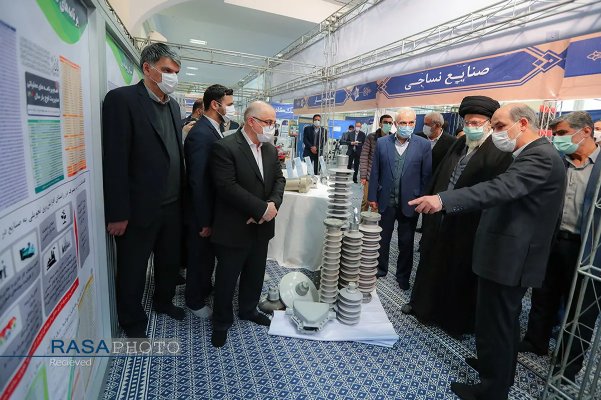 بازدید مقام معظم رهبری از نمایشگاه توانمندی&zwnj;های صنعتی