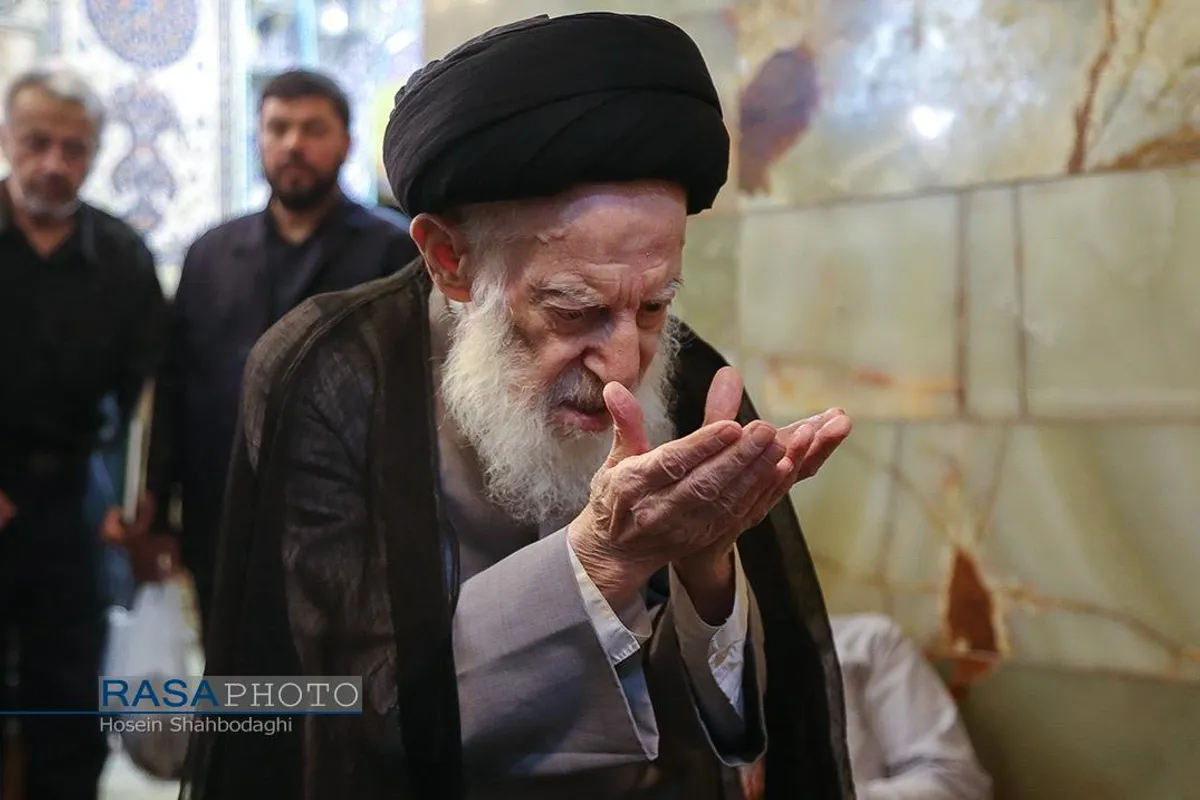 تشرف حضرت آیت الله شبیری زنجانی به حرم حضرت فاطمه معصومه (سلام&zwnj;الله&zwnj;علیها)