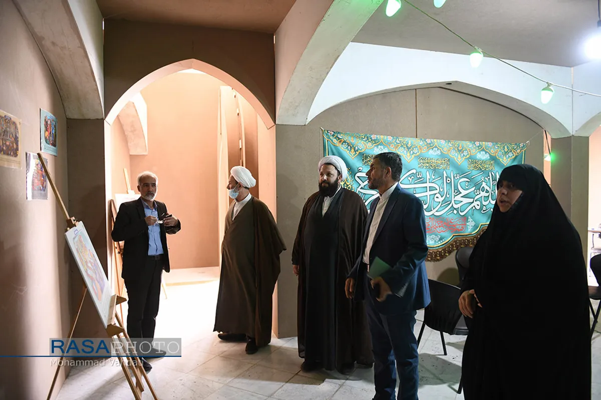 نمایشگاه تخصصی "فصلی برای جهاد تبیین"