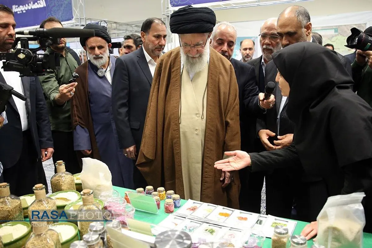 بازدید مقام معظم رهبری از نمایشگاه توانمندی&zwnj;های تولید داخلی