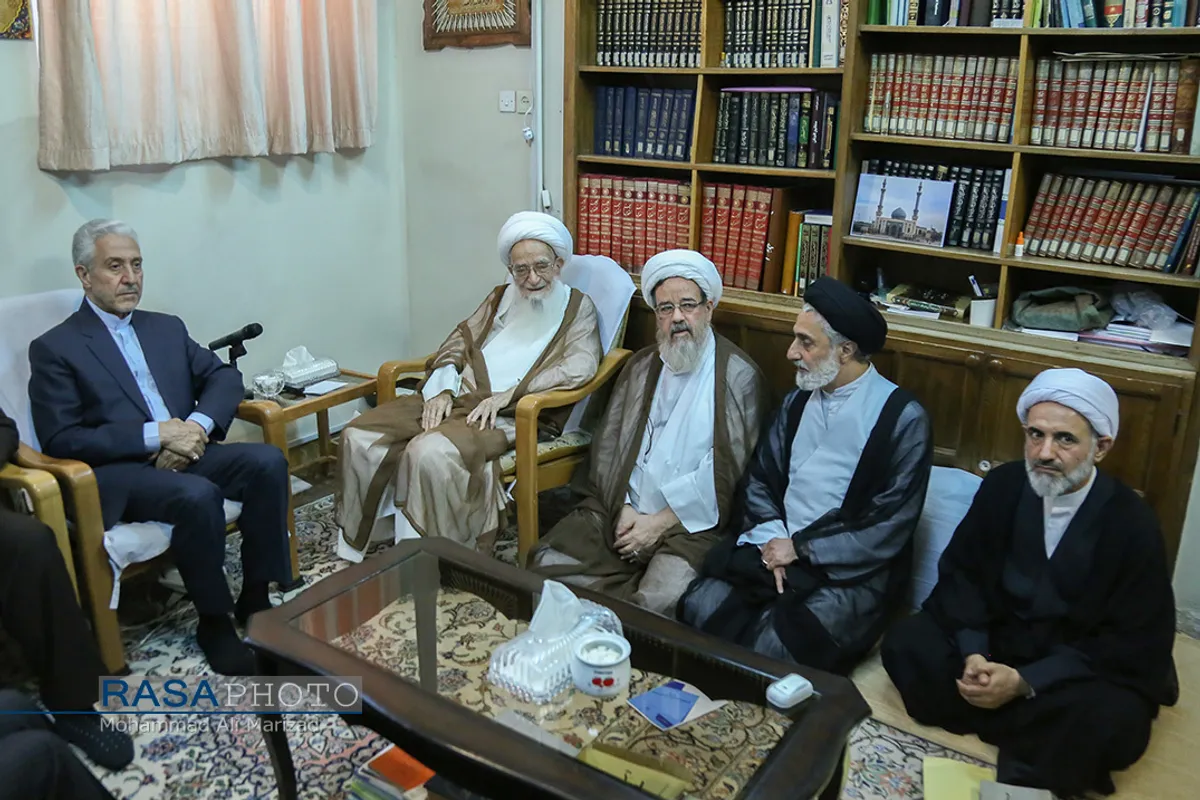 دیدار دکتر منصور غلامی وزیر علوم، تحقیقات و فناوری با حضرت آیت الله صافی گلپایگانی