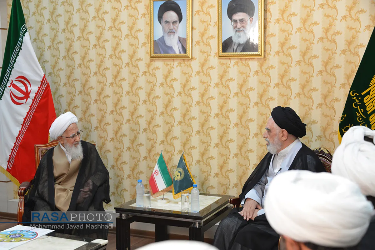 دیدار مدیر حوزه علمیه خراسان با آیت الله جوادی آملی&lrm;
