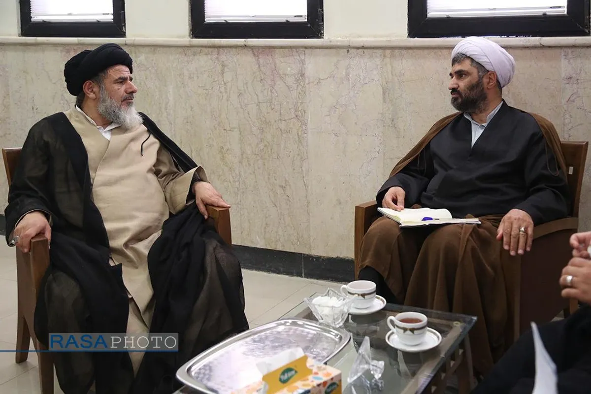 دیدار حجت الاسلام محمدمهدی محققی مدیرعامل رسا با حجت الاسلام سید ابوالحسن حسن&zwnj;زاده نماینده مردم خوزستان در مجلس خبرگان رهبری