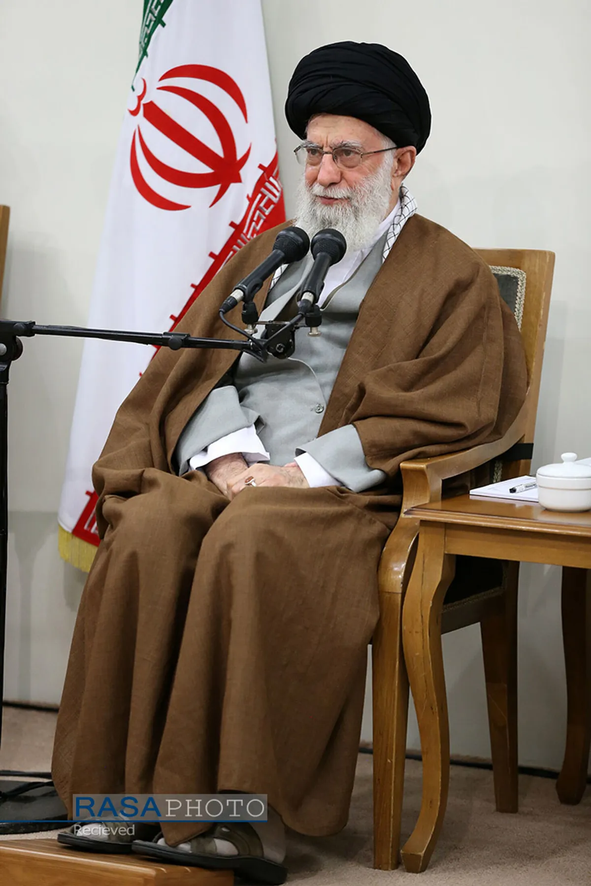 دیدار دست&zwnj;اندرکاران کنگره بزرگداشت شهدای روحانی با رهبر انقلاب