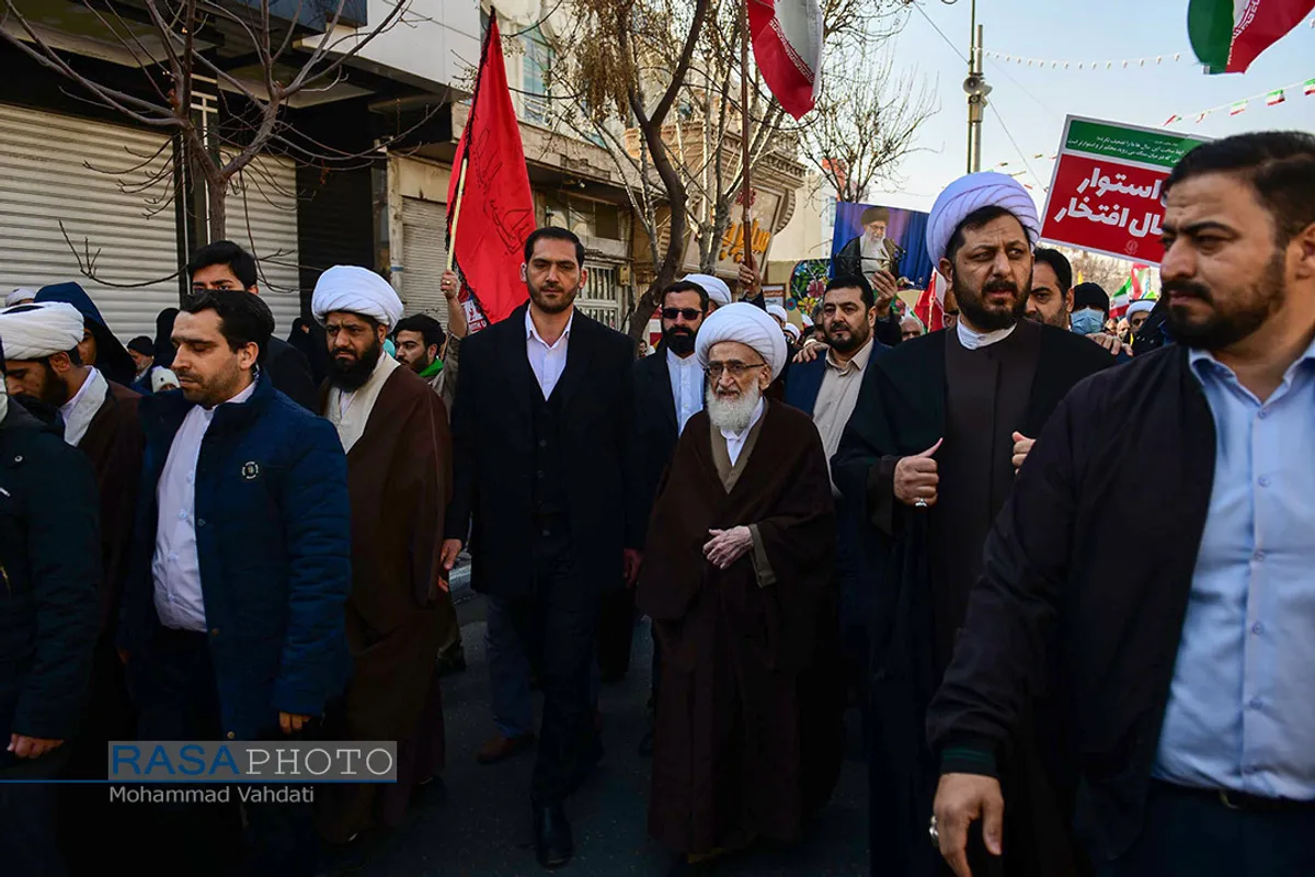 راهپیمایی باشکوه مردم قم در جشن پیروزی انقلاب