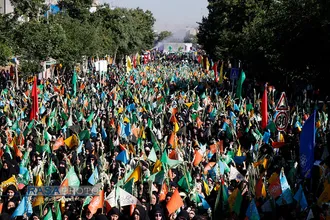 گلباران حرم مطهر رضوی در سالروز ولادت حضرت معصومه&lrm; (سلام الله علیها)