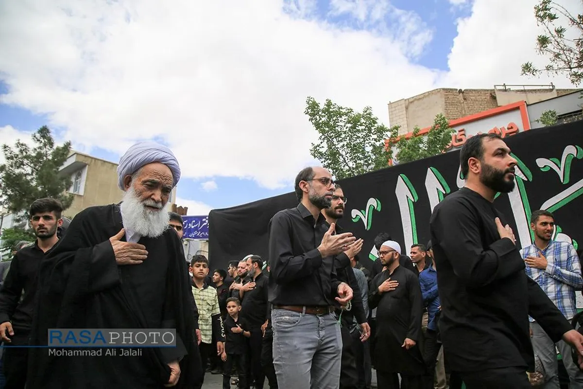 دسته عزاداری روز شهادت حضرت امام صادق (ع) با حضور حضرت آیت الله وحید خراسانی
