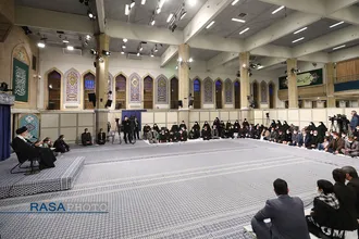 دیدار خانواده شهدای حادثه&zwnj; تروریستی شاهچراغ شیراز با رهبر معظم انقلاب