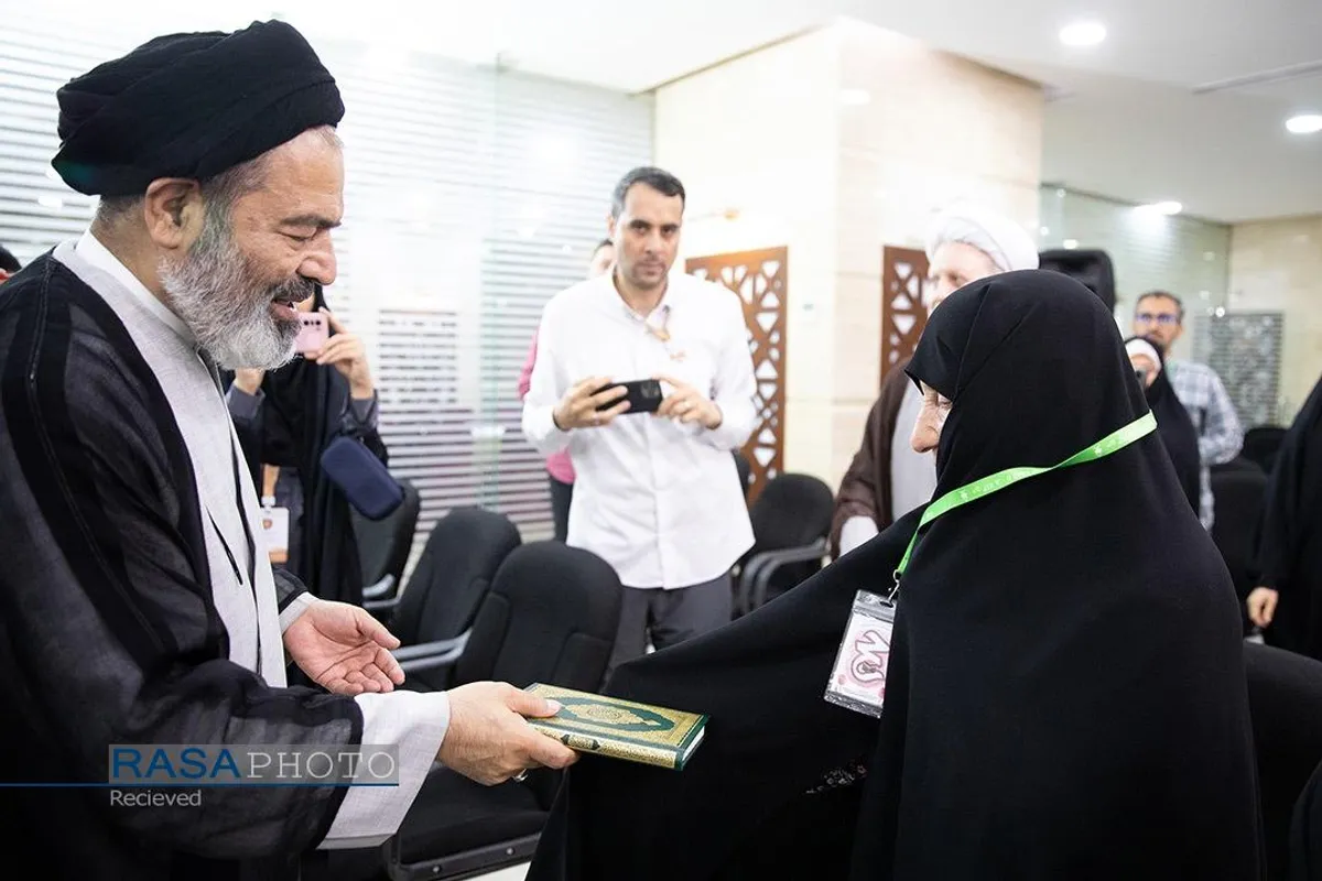دیدار ها، بازدید&zwnj;ها و برنامه&zwnj;های فرهنگی نماینده ولی فقیه در امور حج و زیارت در مکه مکرمه