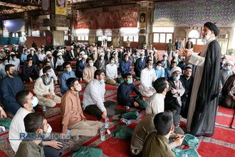 دیدار انتخاباتی طلاب جوان و فضلا با نماینده ولی فقیه در خوزستان&lrm;