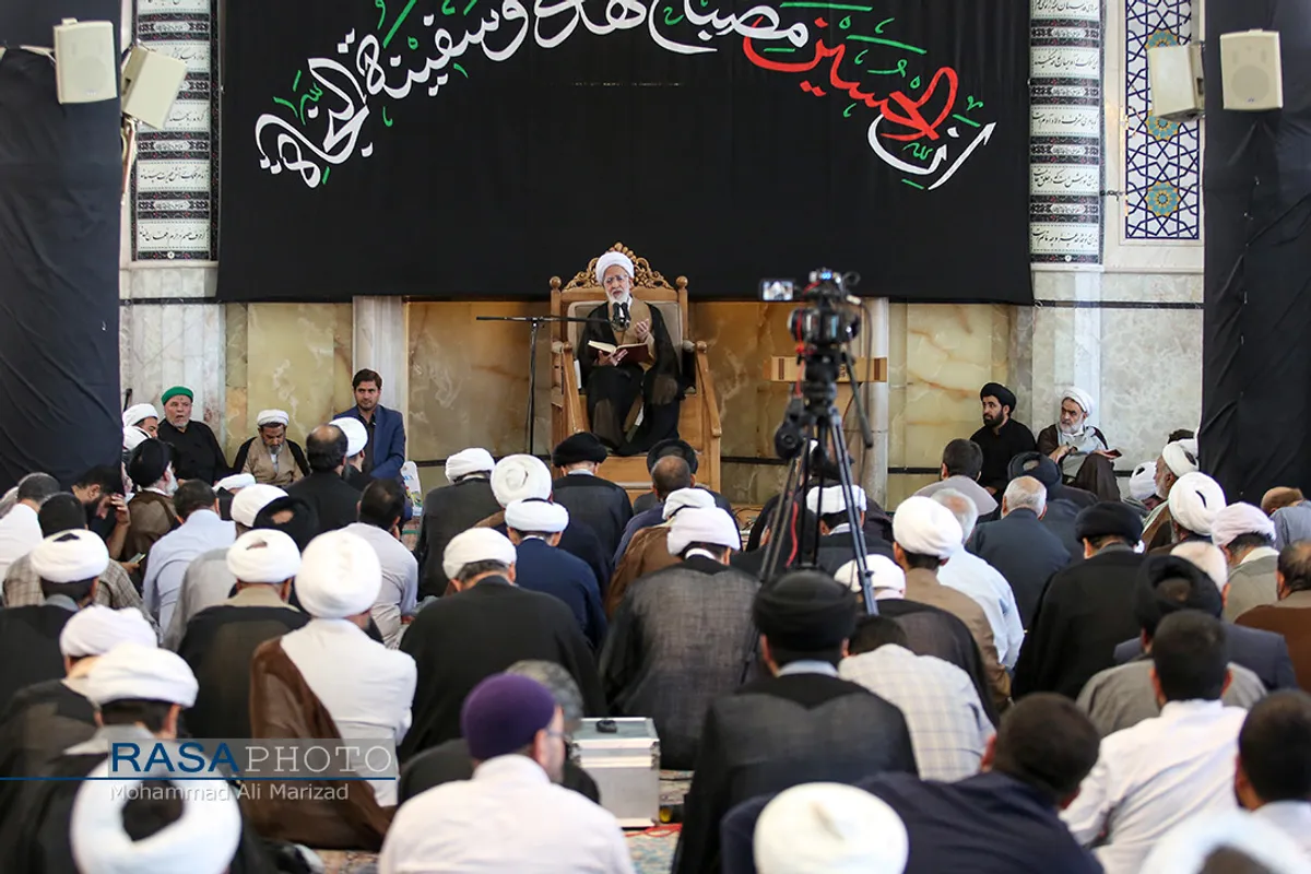 جلسه درس تفسیر حضرت آیت الله جوادی آملی