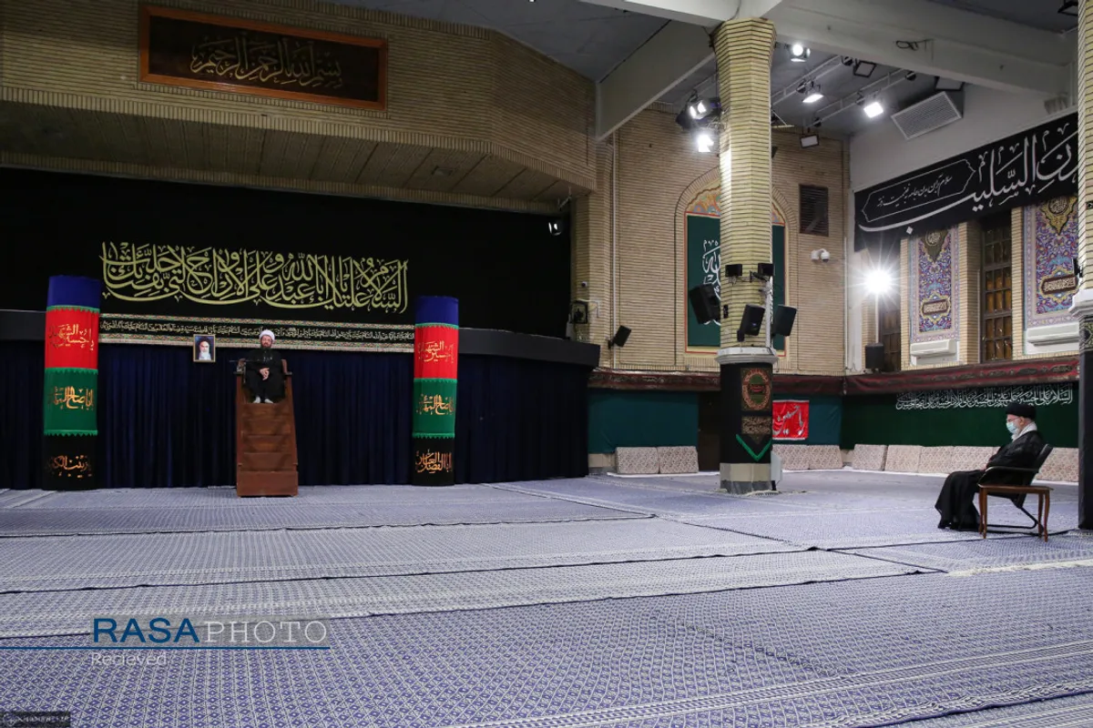 دومین شب مراسم عزاداری حضرت اباعبدالله الحسین (علیه&zwnj;السلام) با حضور مقام معظم رهبری