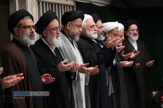 مراسم عزاداری شب شام غریبان حسینی (علیه&zwnj;السلام) با حضور رهبر انقلاب