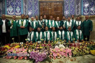 آیین گل آرایی ضریح مطهر کریمه اهل&zwnj;بیت(س) به مناسبت دهه کرامت
