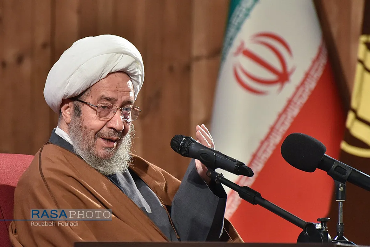 مراسم رونمایی از کتاب &laquo;سَلُونِی قَبْلَ أَن ْتَفْقِدُونِی، تحریر نهج البلاغه&raquo;