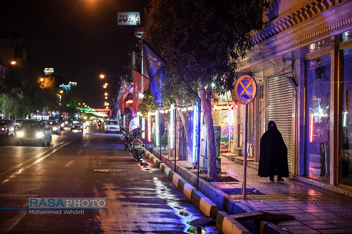 چراغانی کوچه&zwnj;ها و خیابان&zwnj;ها در قم در آستانه میلاد امام زمان (عج)