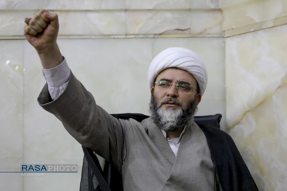 مراسم بزرگداشت چهلم تشییع و تدفین &laquo;آقای شهید ایران&raquo; در قم
