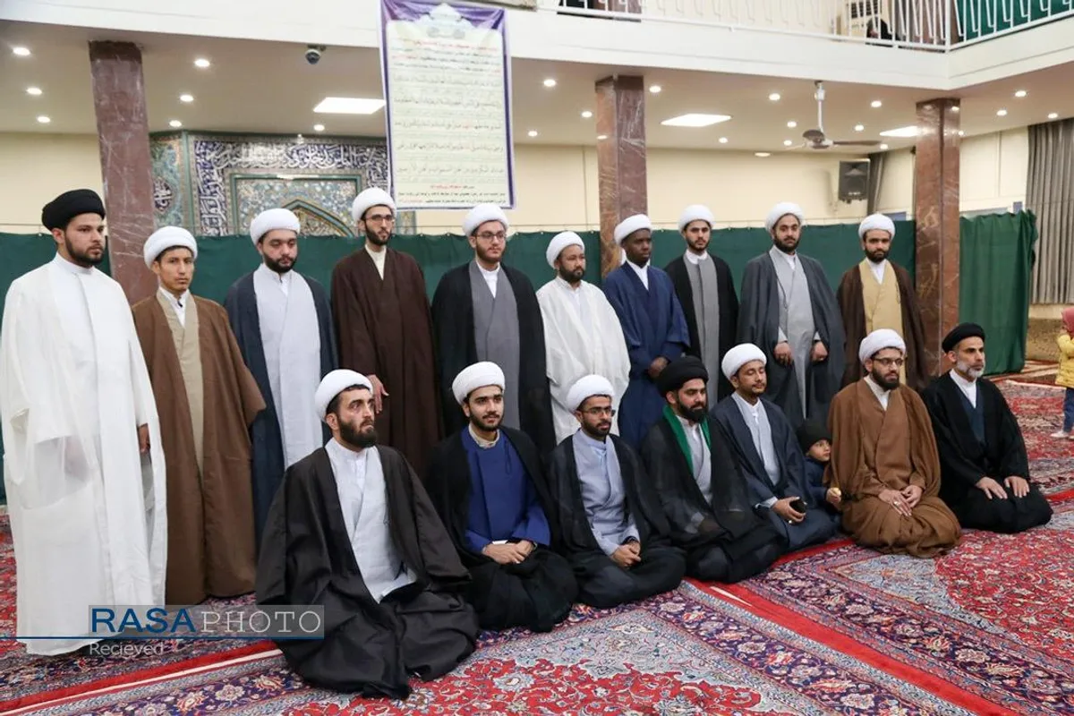 جشن عمامه گذاری تعدادی از طلاب در روز نیمه شعبان