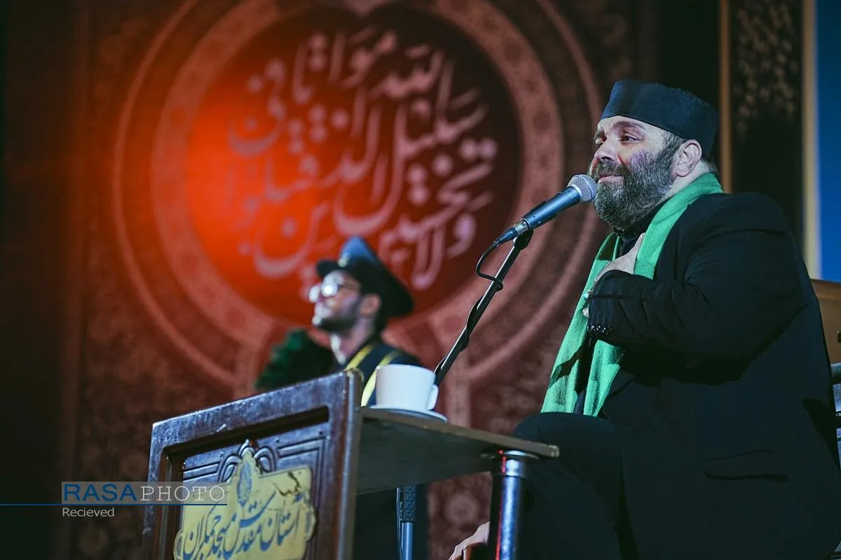 تجدید عهد عزاداران با صاحب عزا در شب نخست محرم