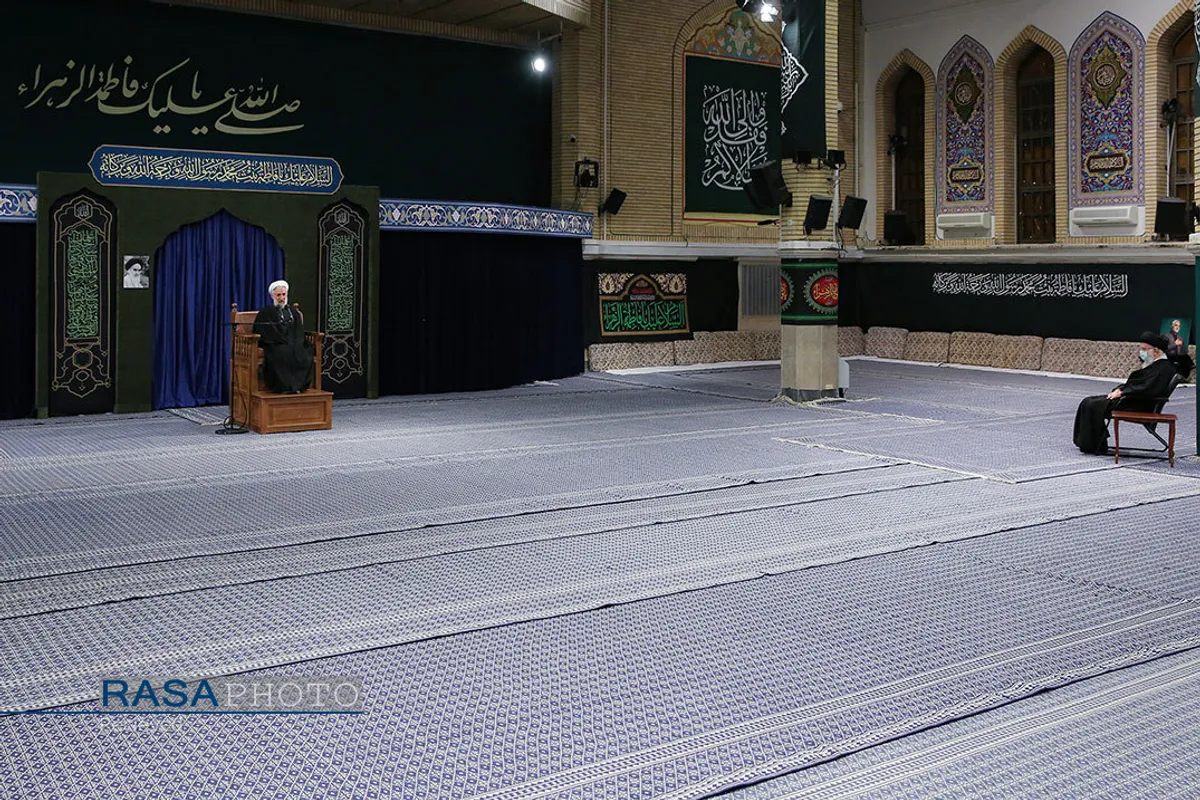 اولین شب عزاداری فاطمیه ۱۴۴۳ در حسینیه امام خمینی (ره)