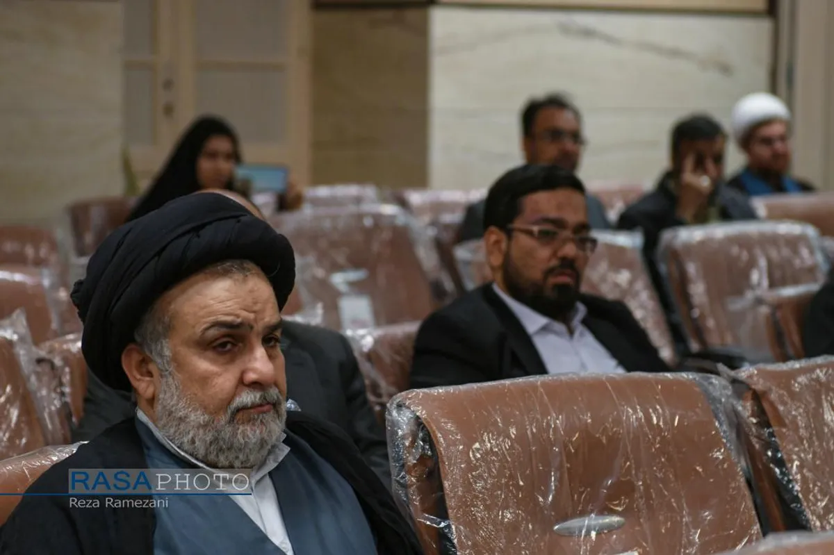 رونمایی ار کتاب قصه راستگو