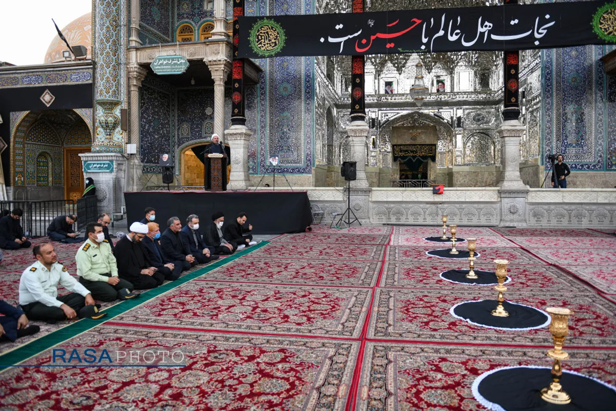 مراسم تعویض پرچم حرم حضرت معصومه (سلام الله علیها) در شب اول محرم ۱۴۴۴